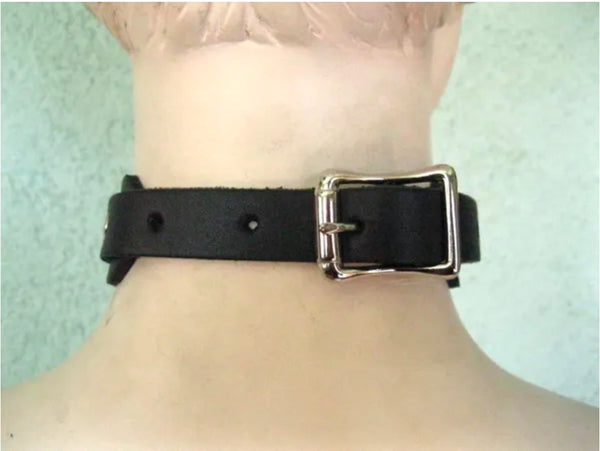 Choker with Long and Short Spikes