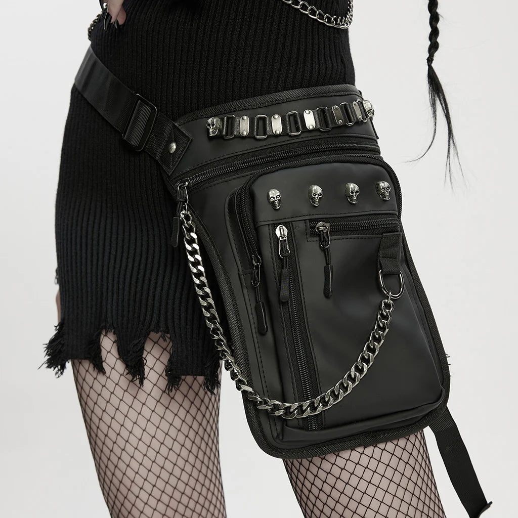 Skull Chain Thigh Bag