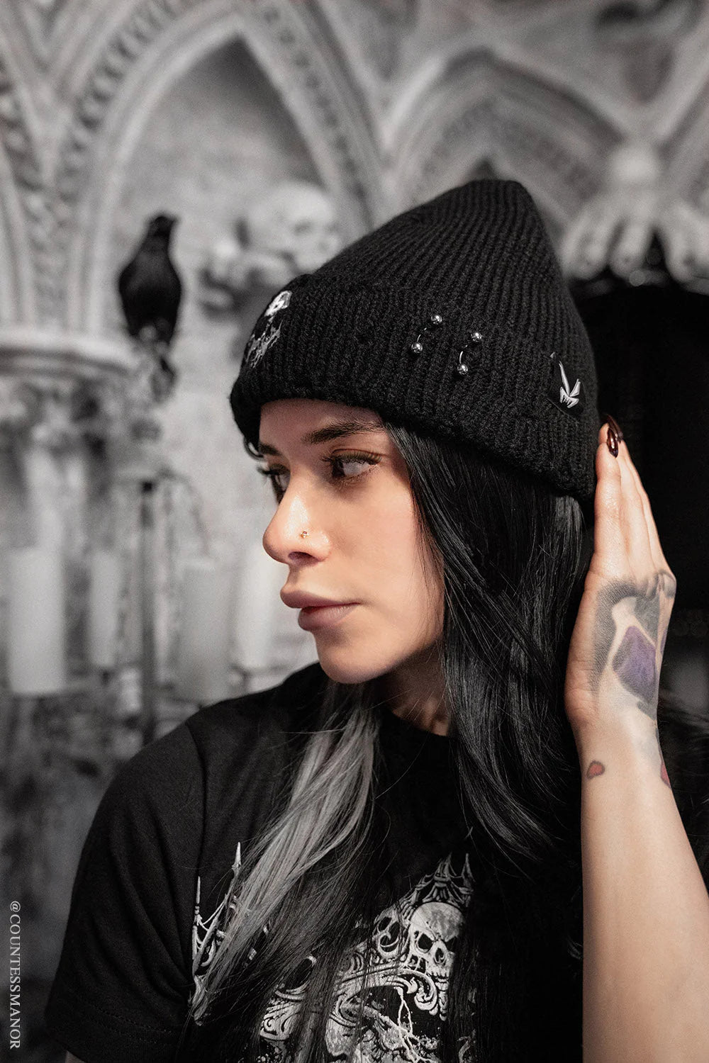 Distressed Pierced Beanie [Skull Drip]