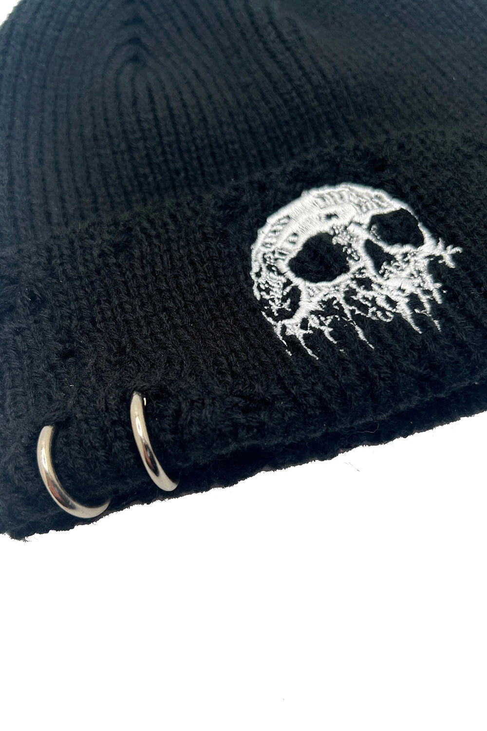 Distressed Pierced Beanie [Skull Drip]