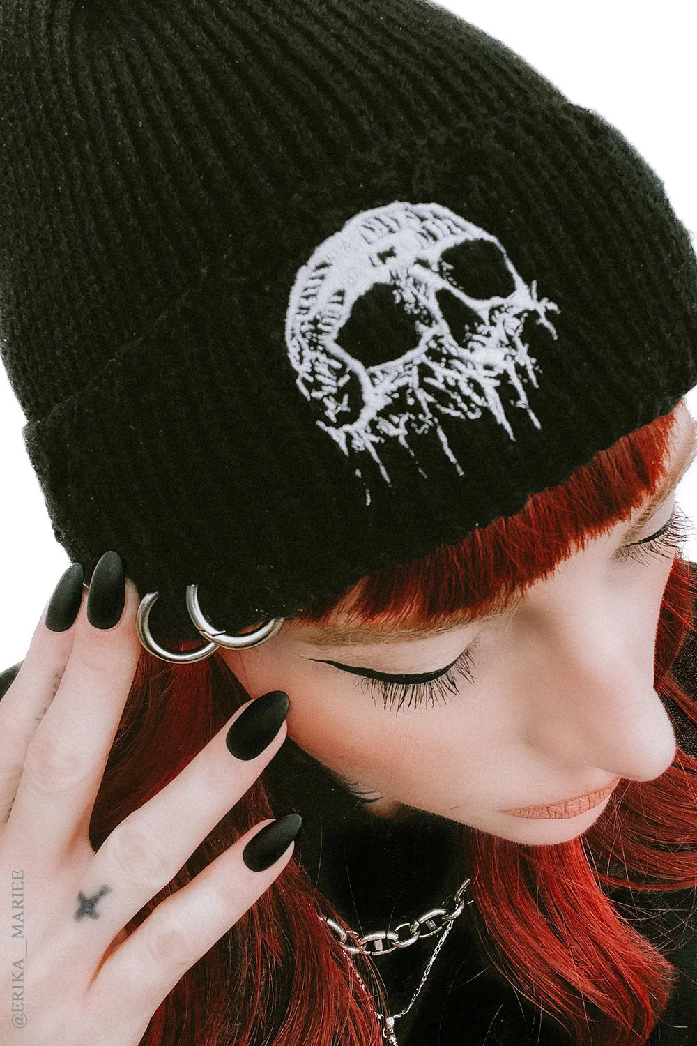 Distressed Pierced Beanie [Skull Drip]