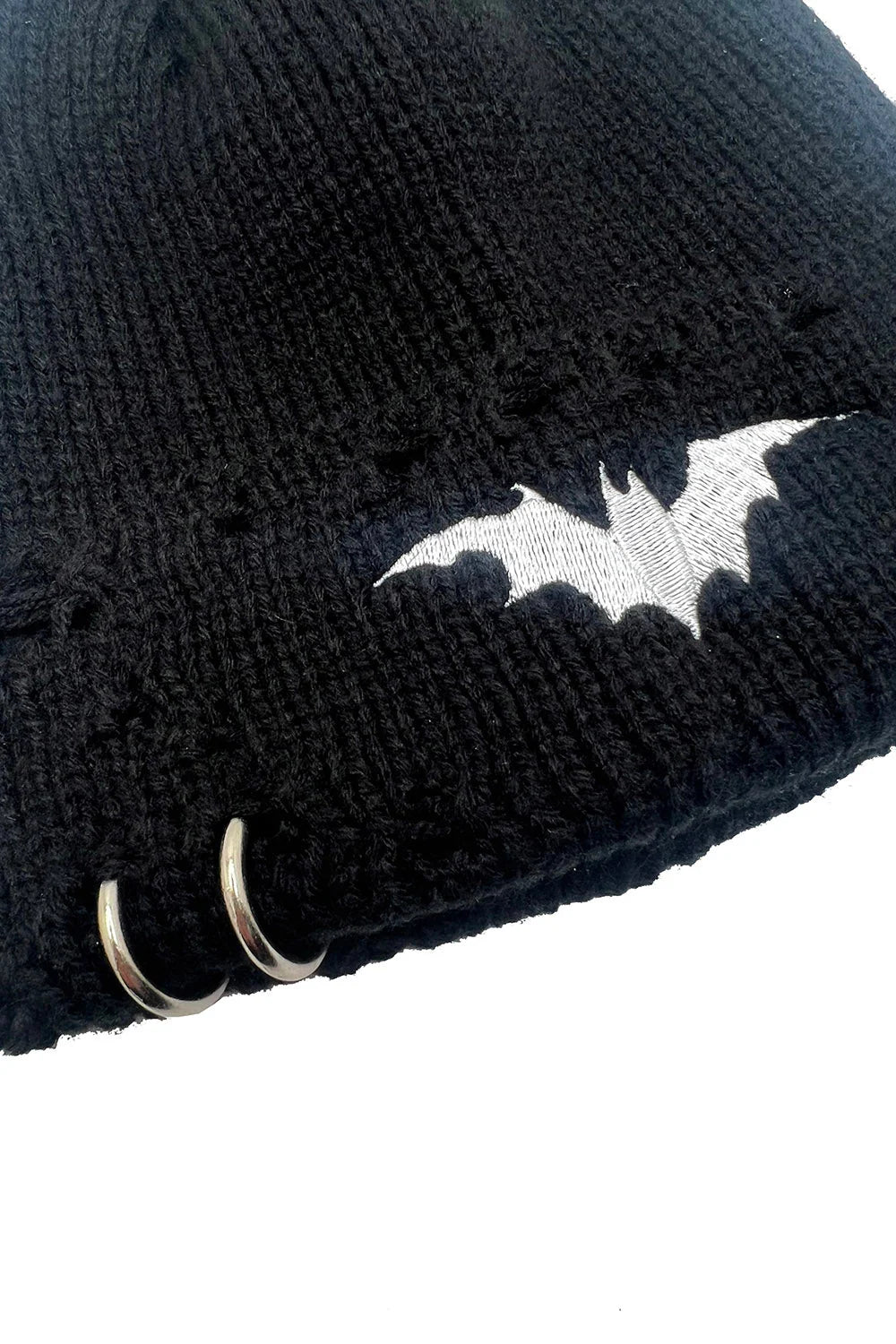 Distressed Pierced Beanie [White Bat]