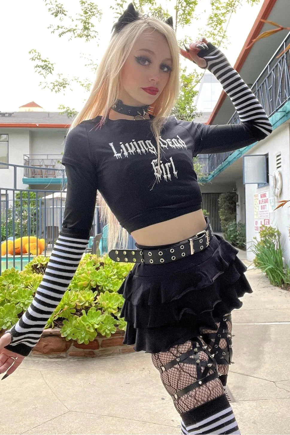 Emo Striped Arm Warmers - Black/White