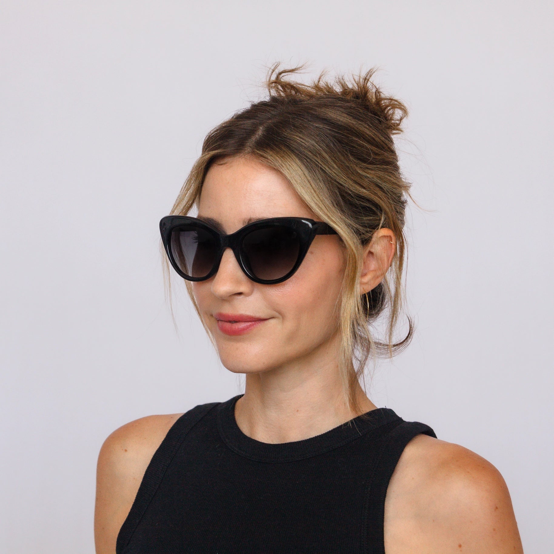 Mystique - Vintage Cat-Eye Sunglasses - Black