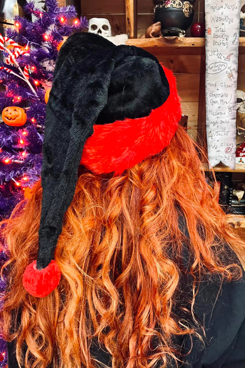 Santa Claws Hat - Black/Red