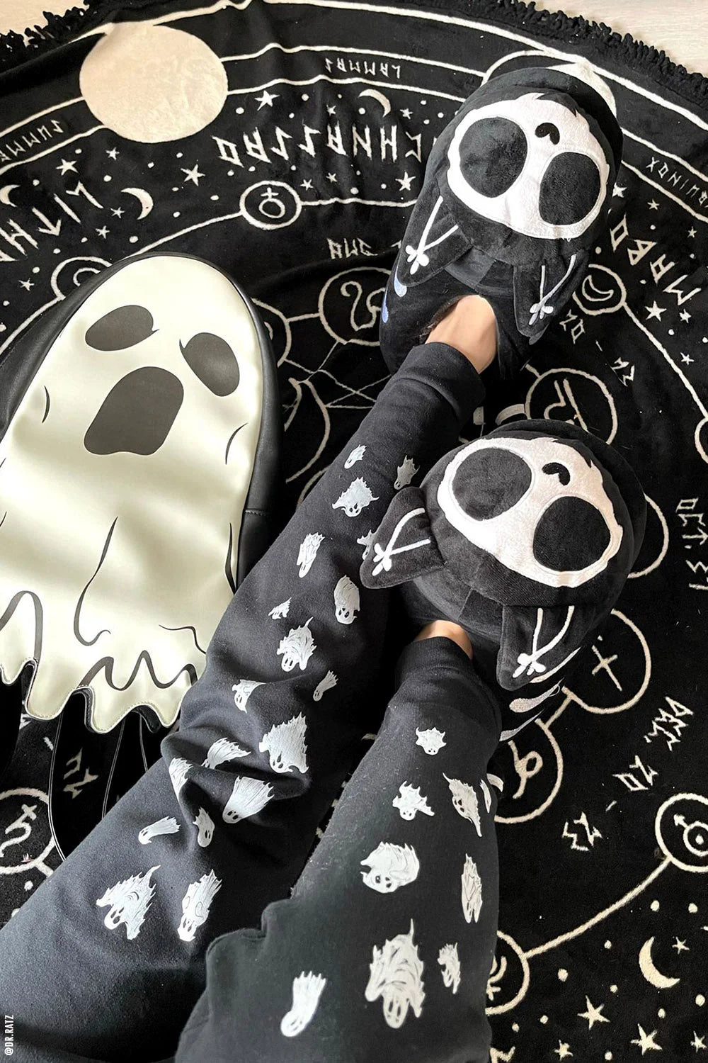 Skelekitty Slippers