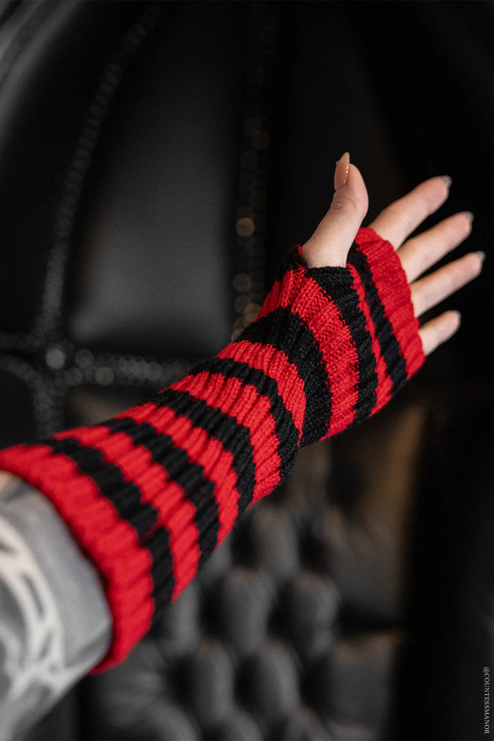 Spooky Striped Arm Warmers - Black/Red