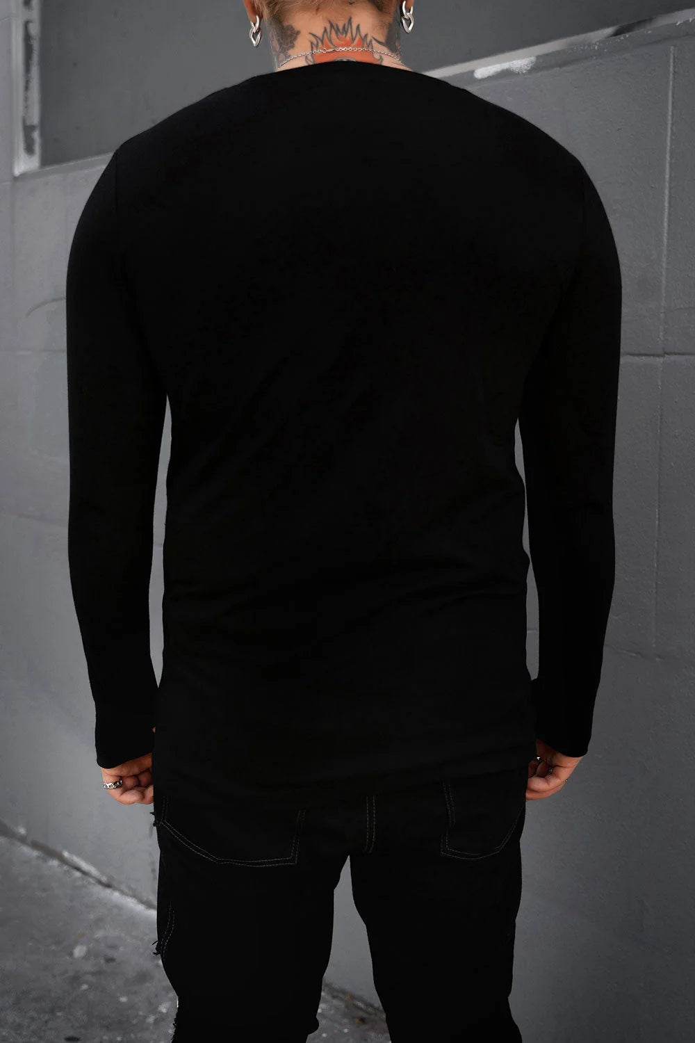 Tomb Ruins Long Sleeve Thumbhole Top