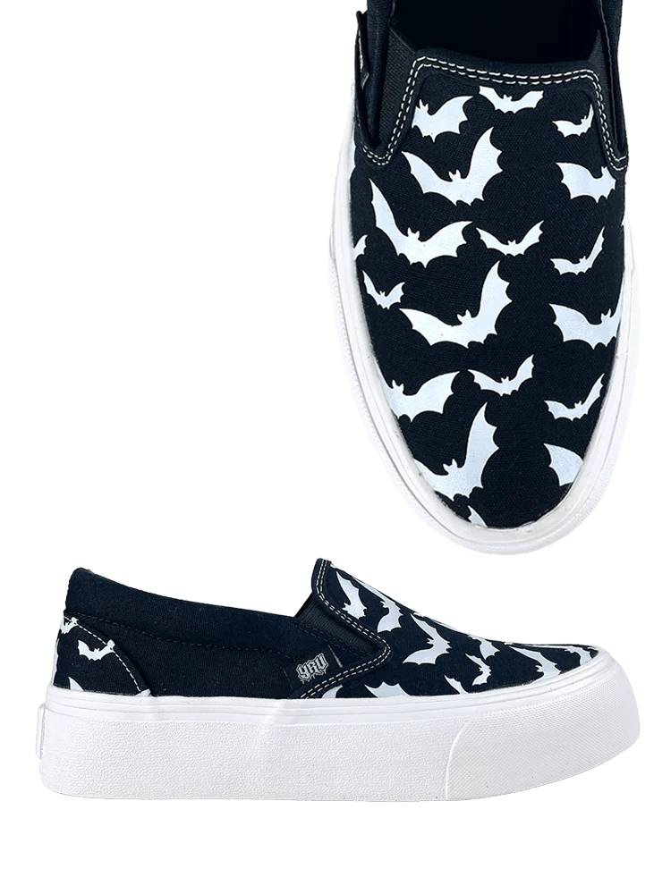 Chill Bat - Black & White Canvas Sneaker