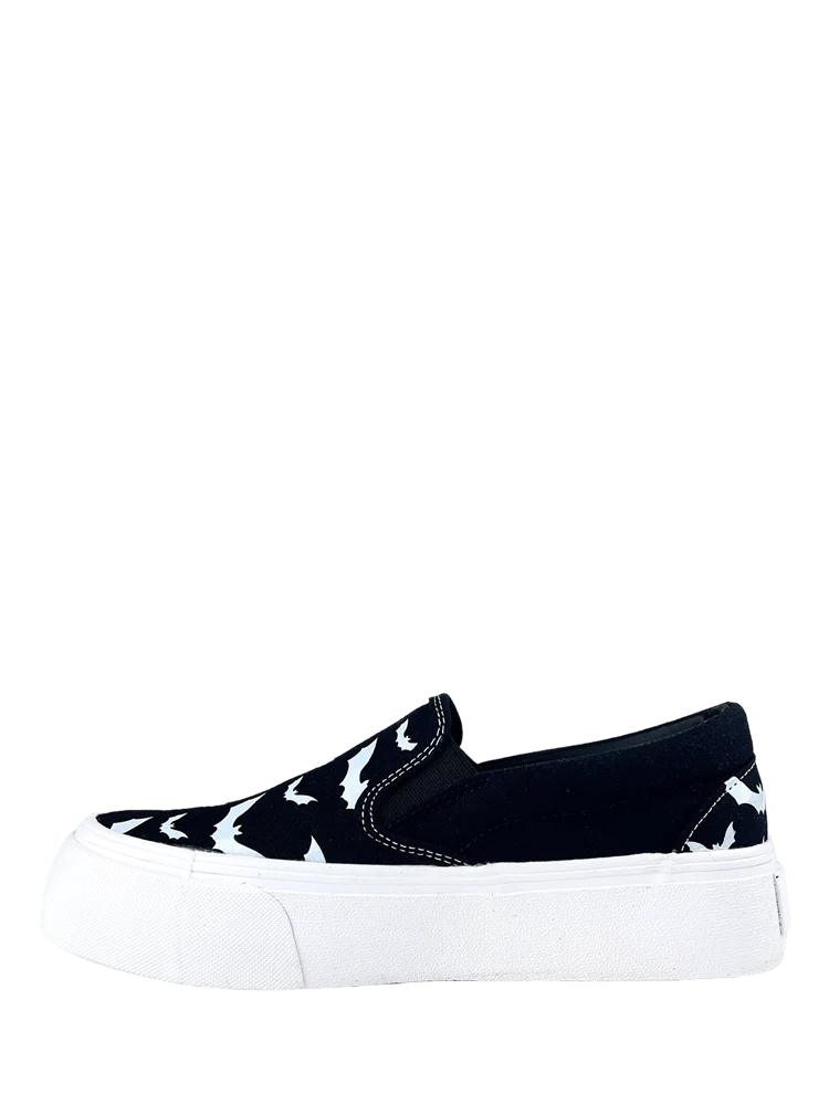 Chill Bat - Black & White Canvas Sneaker