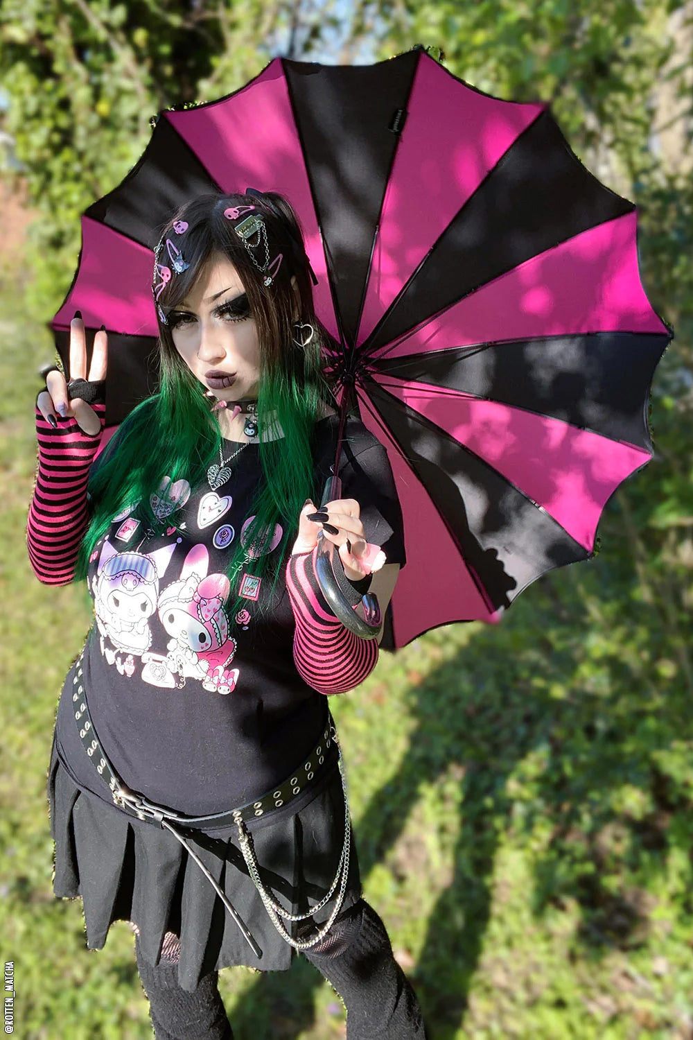 Batwing Pagoda Umbrella - Black/Hot Pink Striped