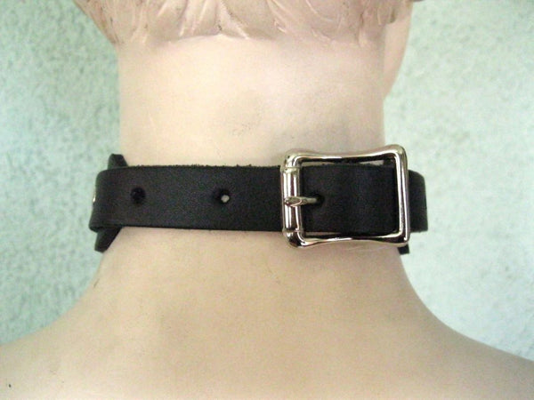 Spiked Bondage Choker with Long Spikes and O-Ring