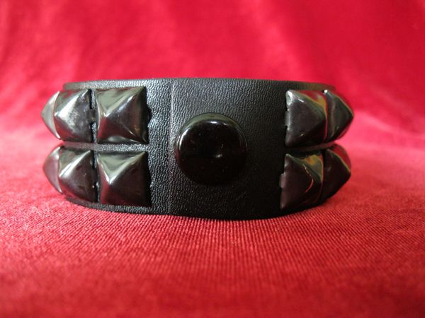 Two Row Pyramid Wristband