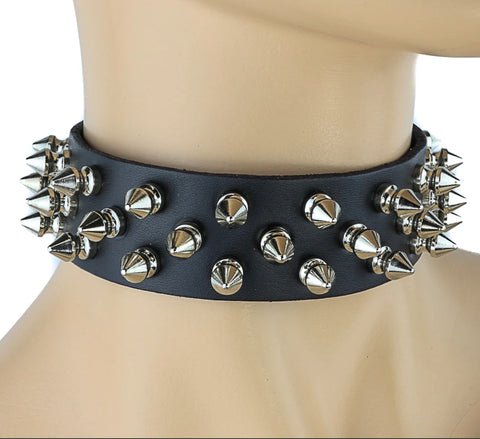 1 1/8" BLACK LEATHER CHOKER WITH 3 ROW 1/2" SPIKES