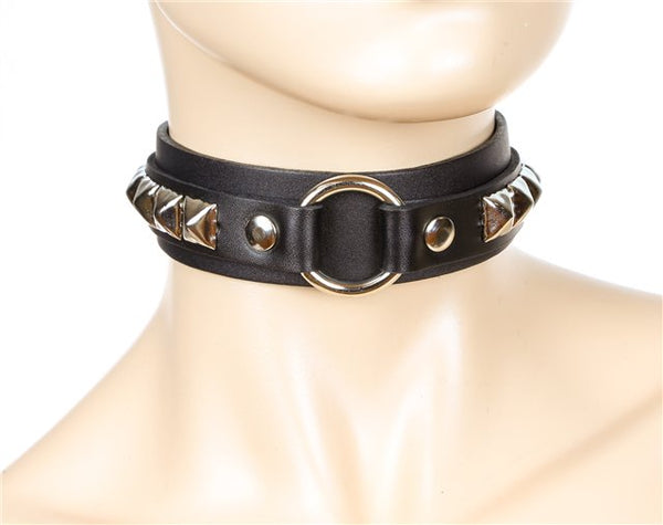 Middle Ring Studded 1 1/8" Choker
